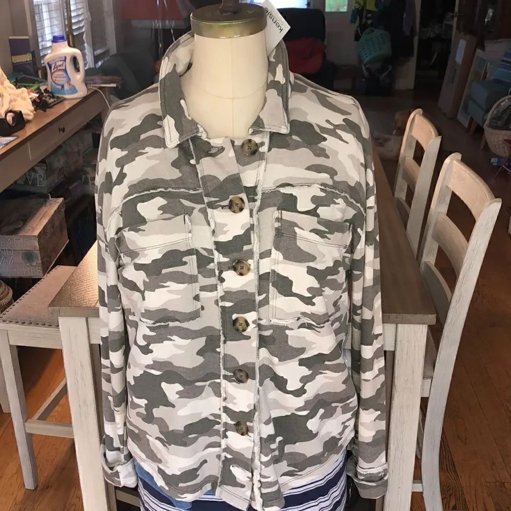 NWT Kensie Kamo Distressed 💯 Cotton Shirt or Jacket. Pockets & Sturdy Buttons